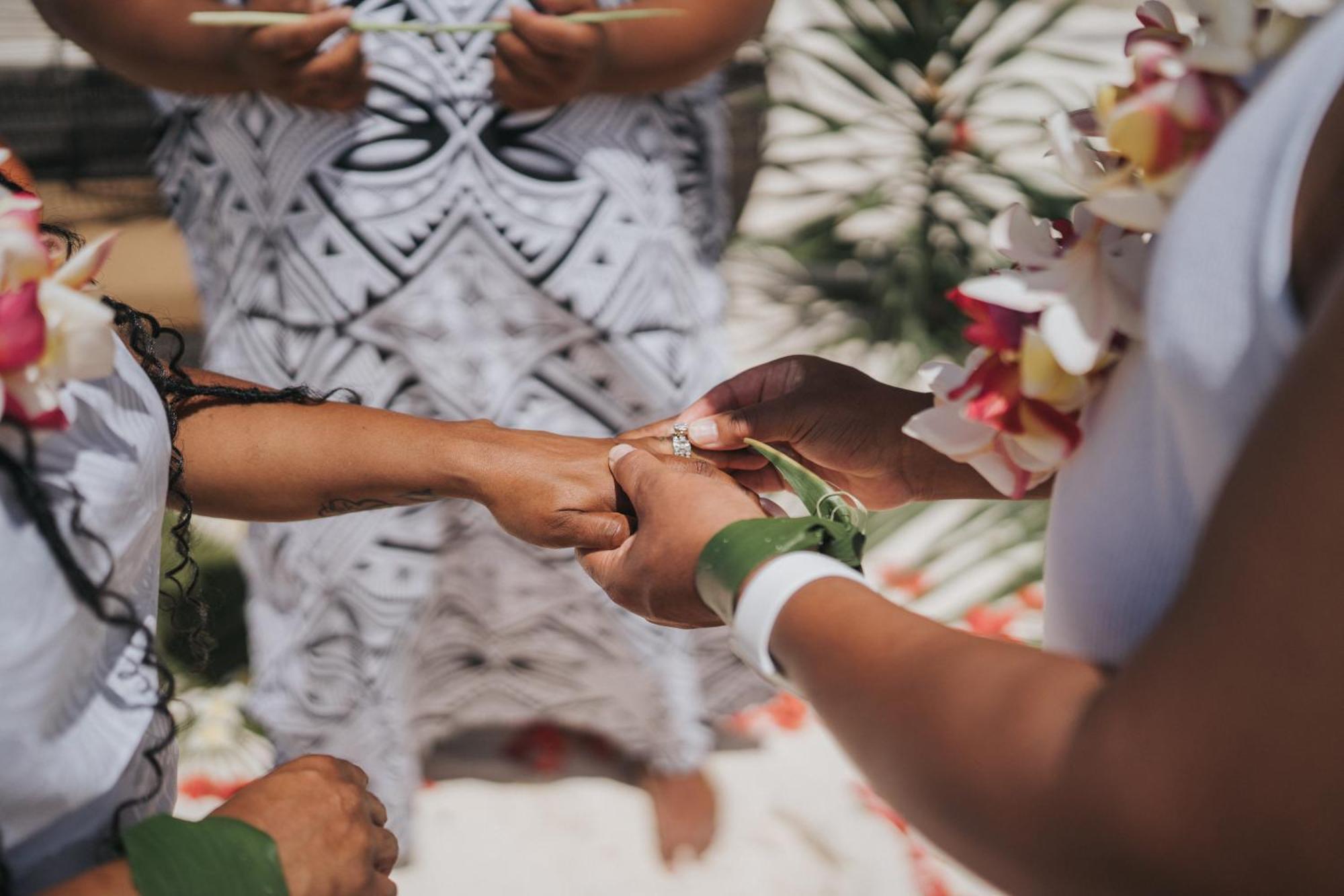 Intercontinental Bora Bora Le Moana Resort By Ihg Exterior photo
