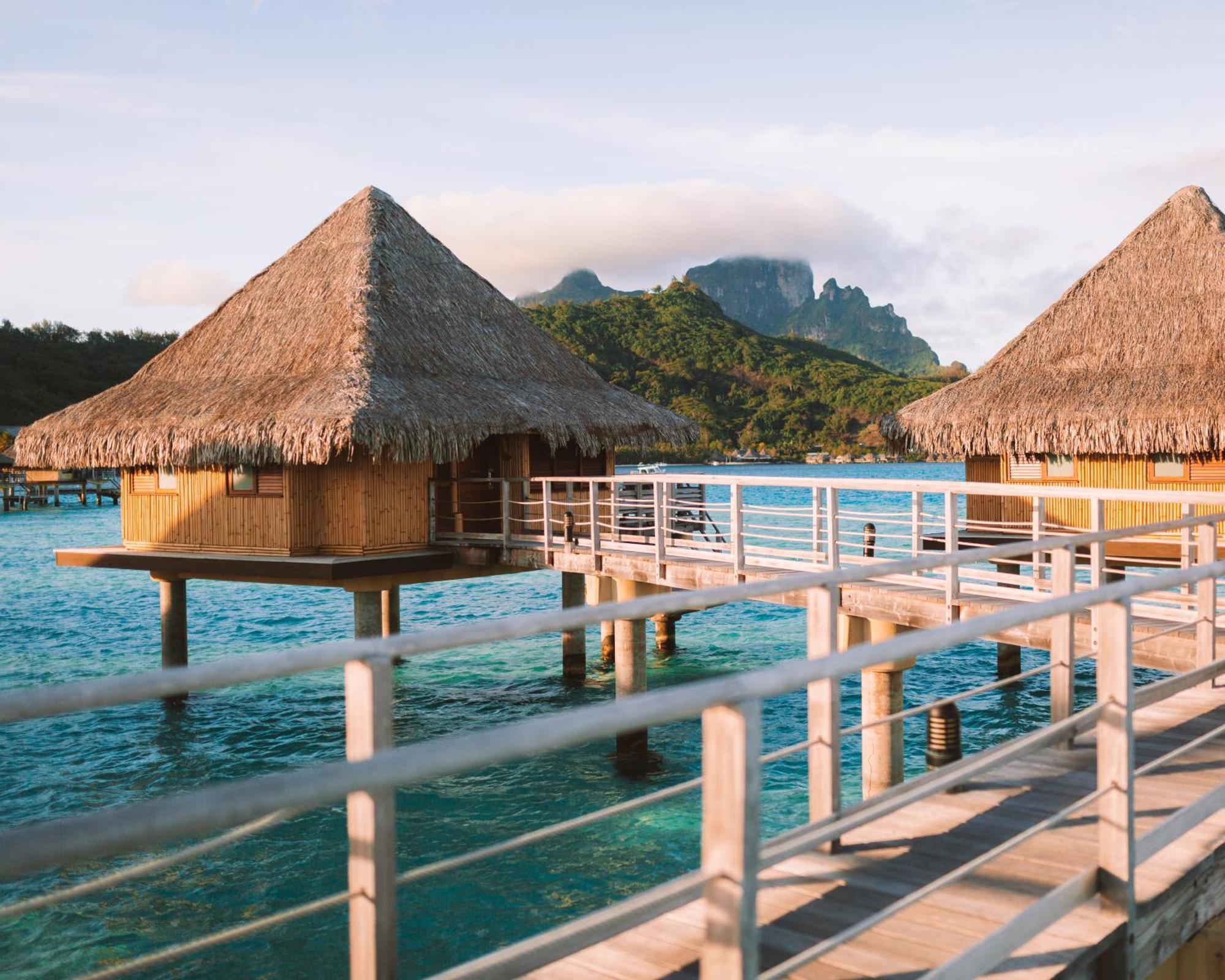 Intercontinental Bora Bora Le Moana Resort By Ihg Exterior photo