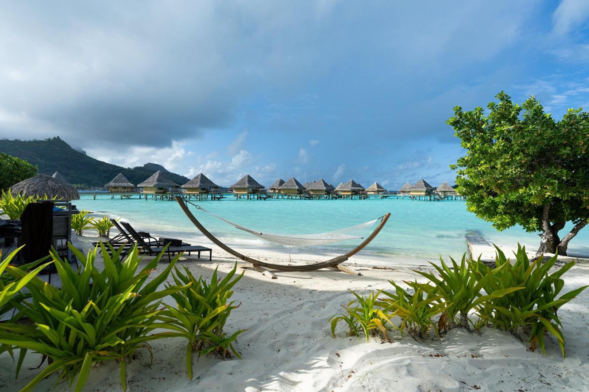 Intercontinental Bora Bora Le Moana Resort By Ihg Exterior photo