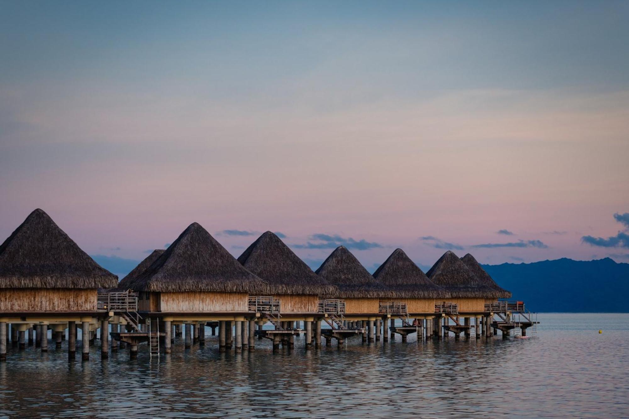 Intercontinental Bora Bora Le Moana Resort By Ihg Exterior photo
